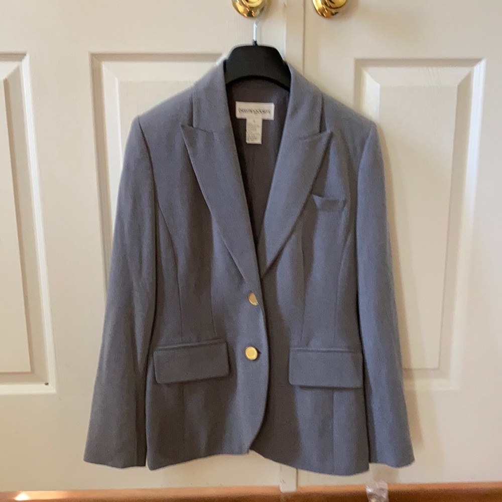 Grey blazer